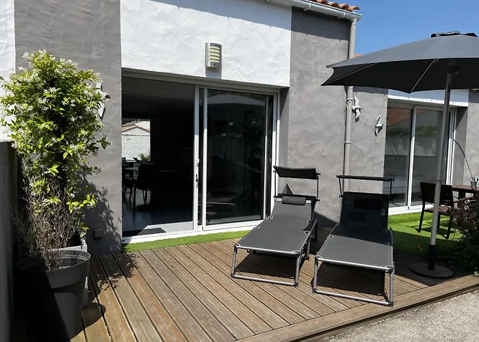 La Tranquilite Bleue - Maison Avec Parking Cloture
