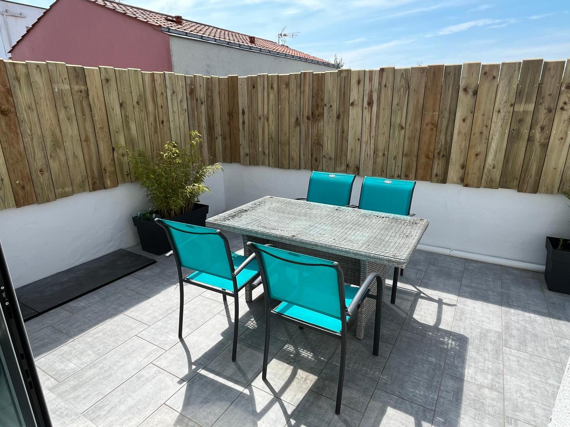 La Tranquilite Bleue - Maison Avec Parking Cloture *